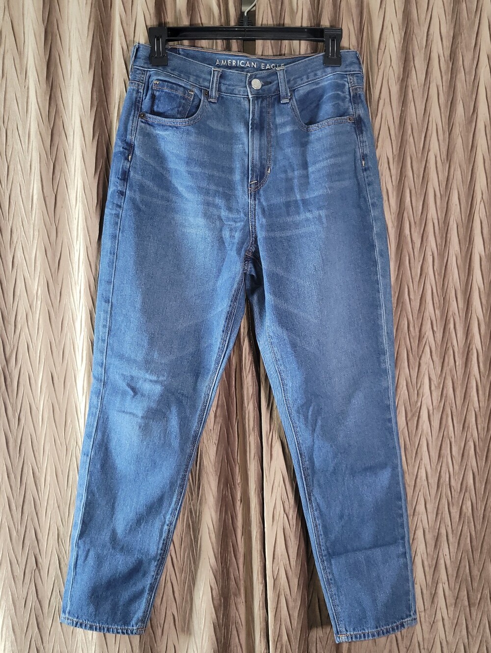 American Eagle High Rise Mom Jeans Medium Wash 4P 4 Short Low Stretch